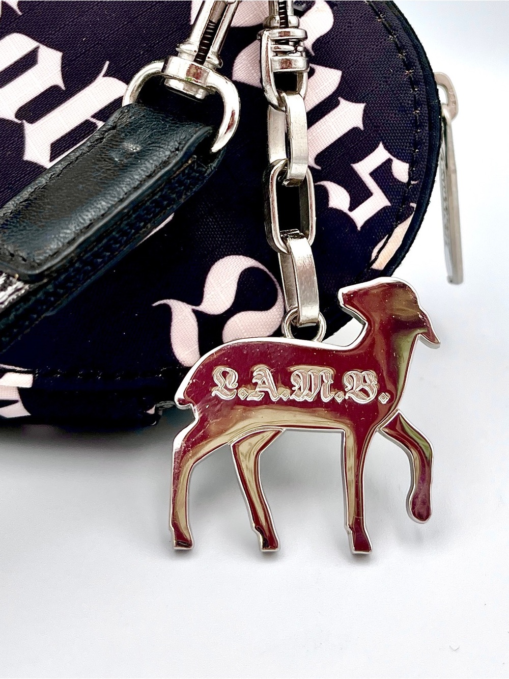 Vintage Y2K Gwen Stefani L.A.M.B. x LeSportsac Heart Wristlet Purse - Picture 3 of 9